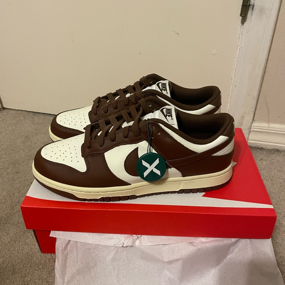 Nike Dunks - Picture 2 of 4